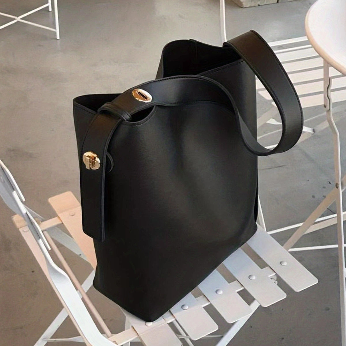 Black Simple Fashion Versatile Sling Bucket Bag, Single Adjustable Shoulder Strap Bag, Solid Color PU Leather Bag For Daily Use