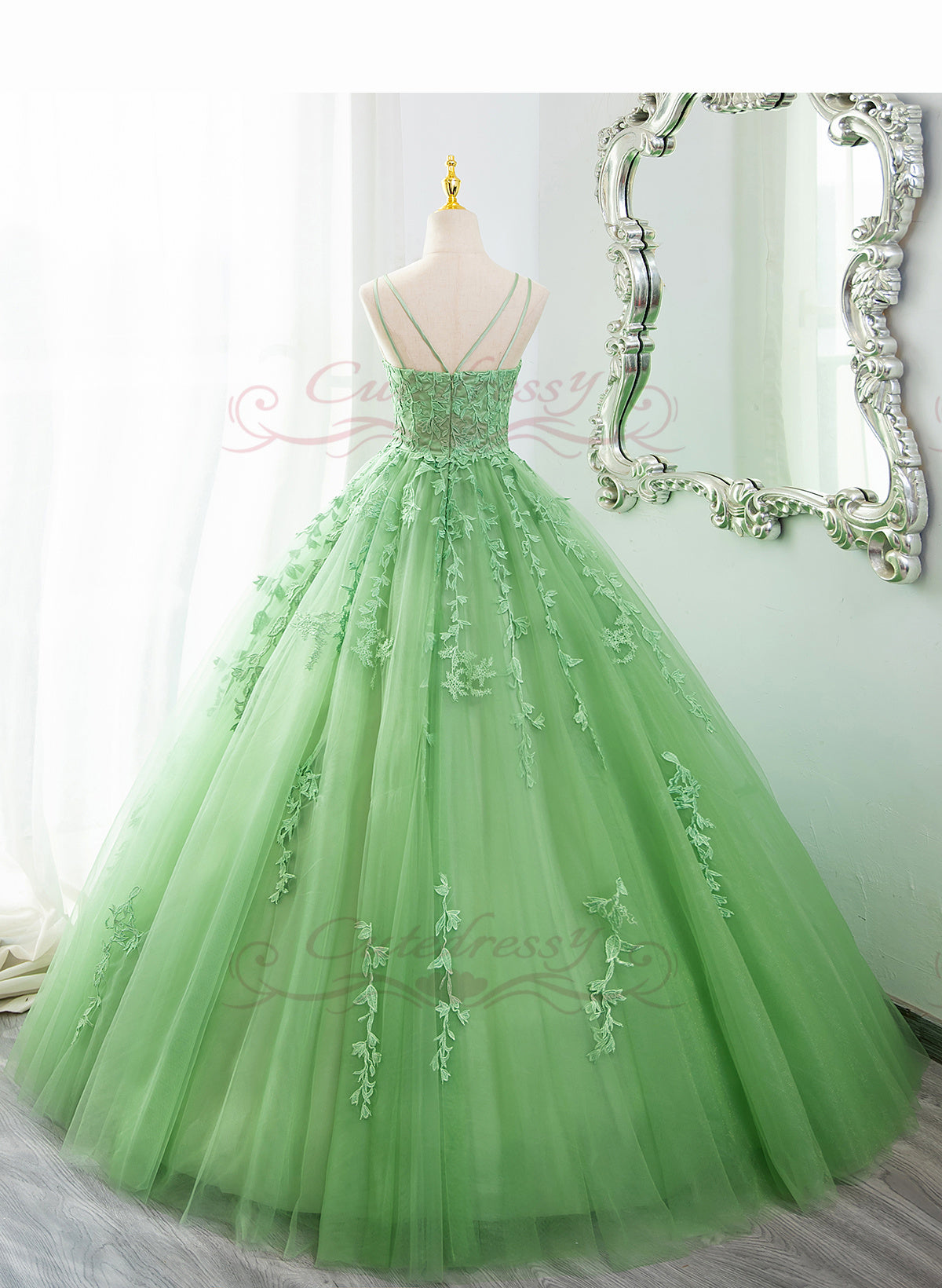 Solvbao Green Ball Gown Scoop Straps Tulle Long Prom Dress, Green Tulle Formal Dress