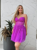 A-Line Strapless Knee-Length Tulle Homecoming Dress with Appliques Lace