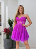 A-Line Strapless Knee-Length Tulle Homecoming Dress with Appliques Lace