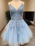 A-Line V-neck Short Tulle Homecoming Dresses With Appliques Lace