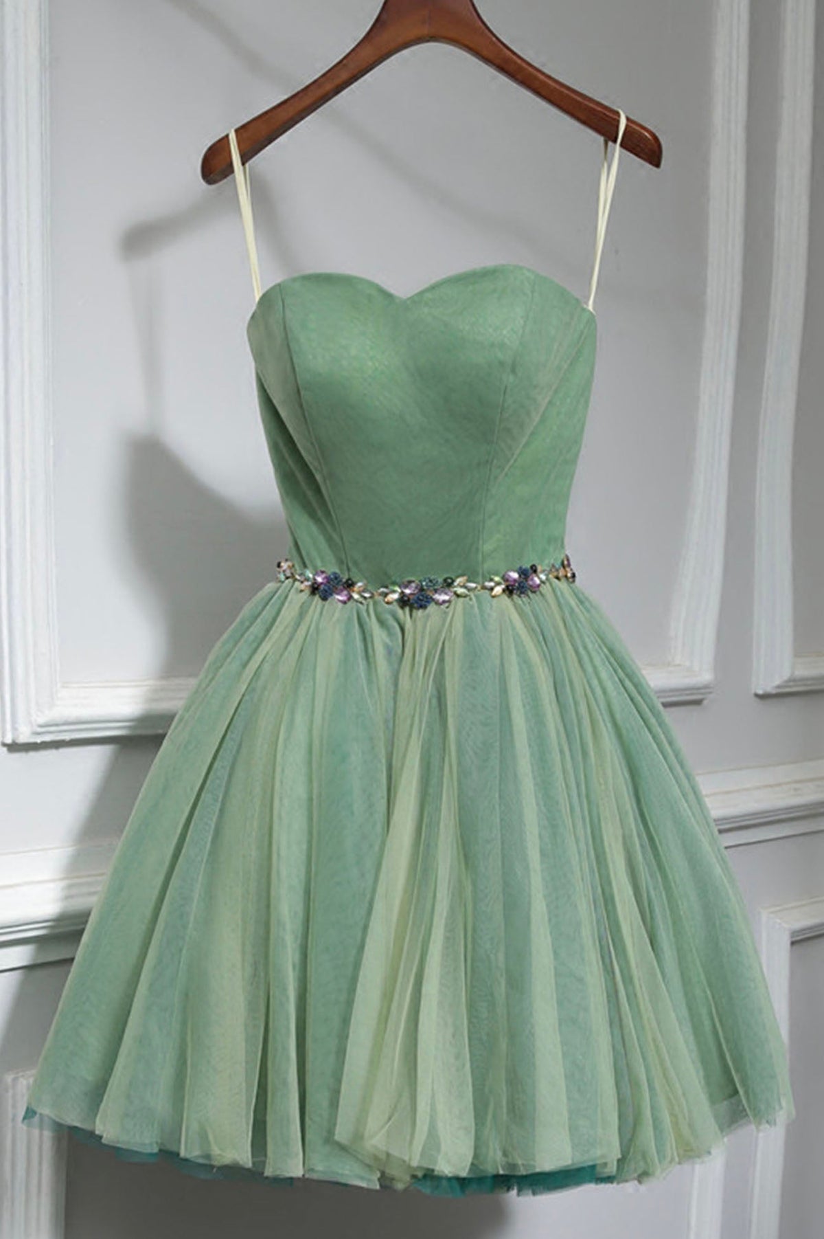 solvbao Green Strapless Tulle Short Prom Dress, A-Line Evening Party Dress