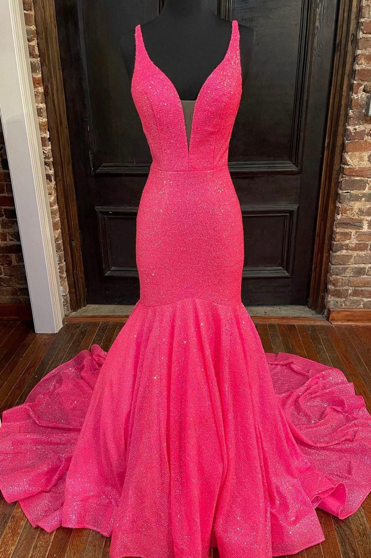 solvbao Mermaid Sequins Long Prom Dresses, V-Neck Evening Party Dresses