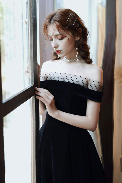 solvbao Cute Velvet A-Line Tea Length Prom Dresses, Black Party Dresses