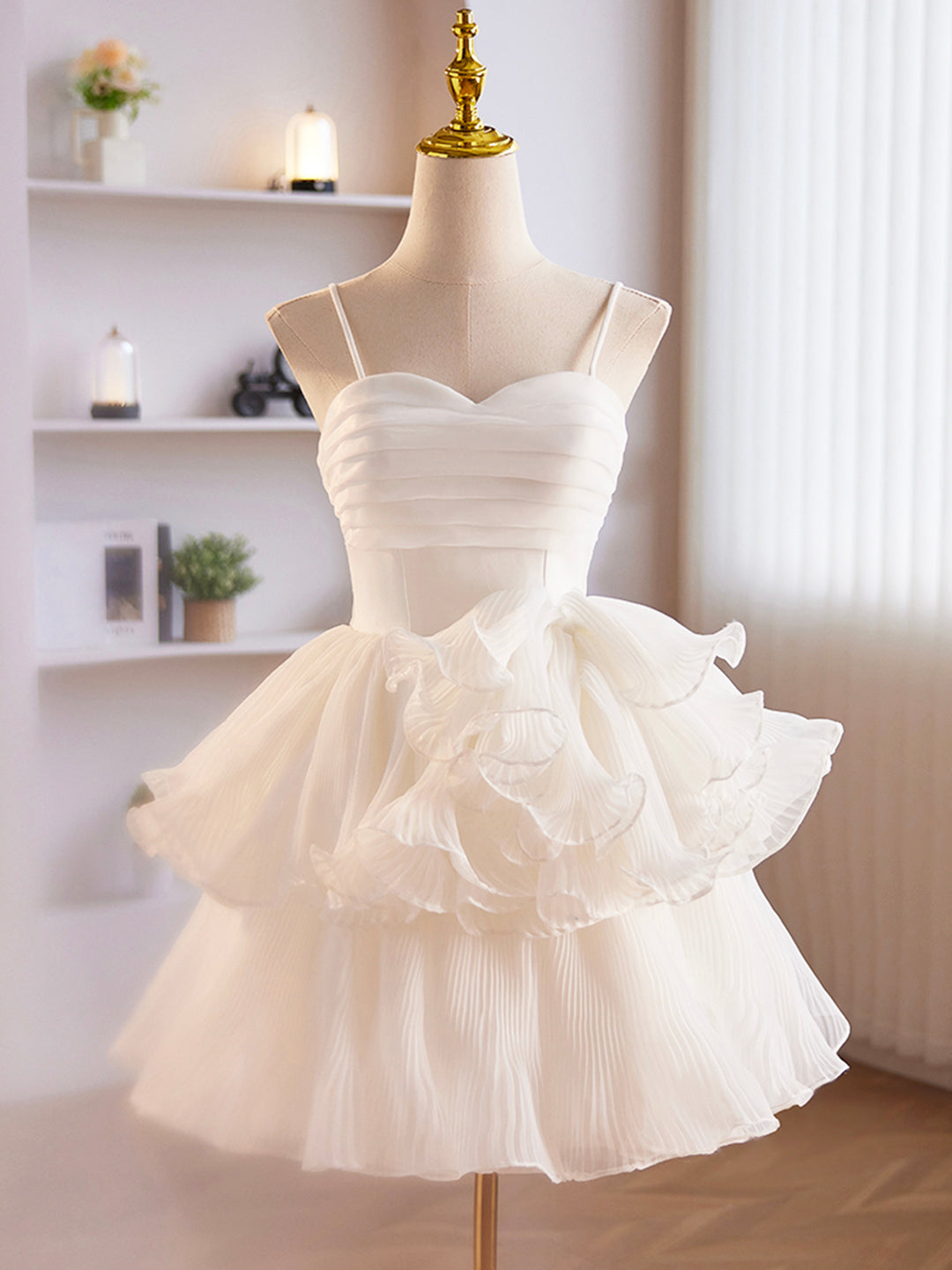 solvbao White Tulle Sweetheart Short Prom Dress, White Tulle Straps Party Dress