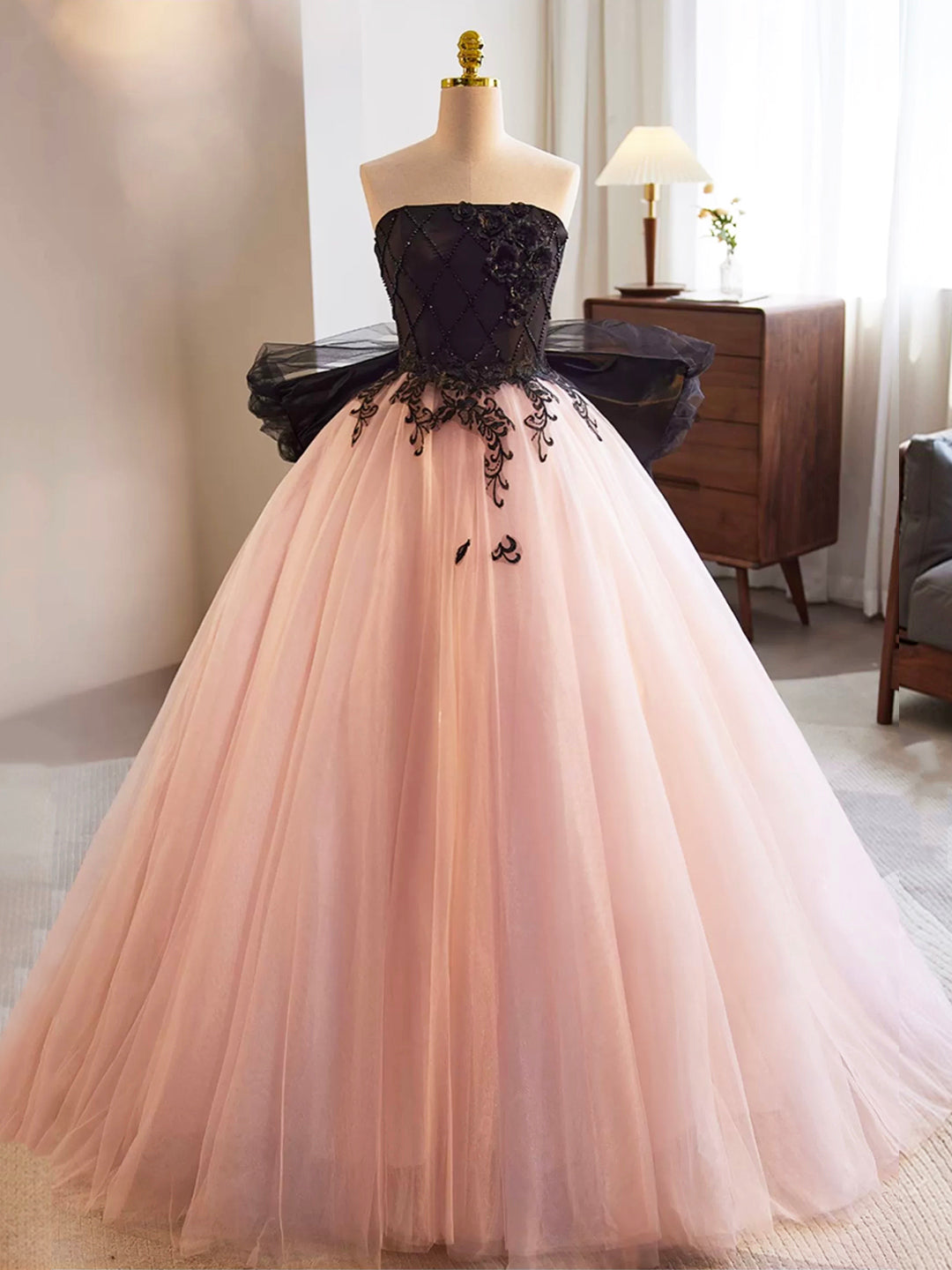 solvbao Black and Pink Tulle Lace Long Prom Dress, A-Line Strapless Evening Sweet 16 Dress