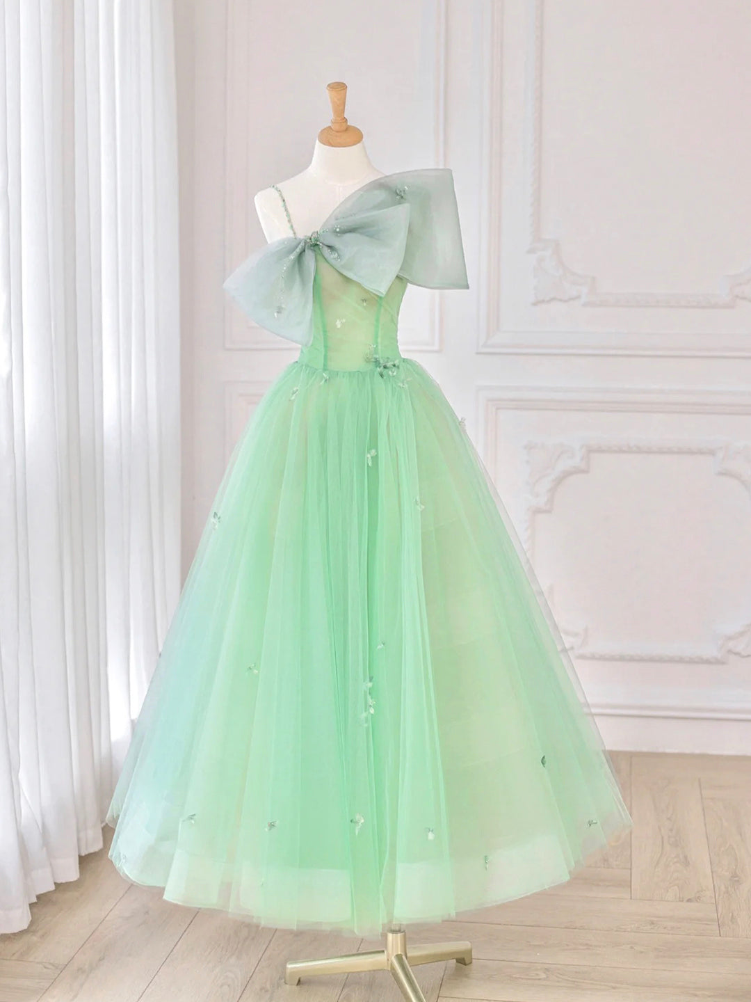 solvbao Green Tulle Short Prom Dress, A-Line Evening Dress with Bow